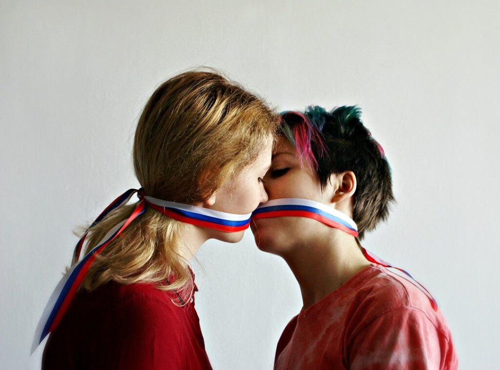 grace charis lesbian